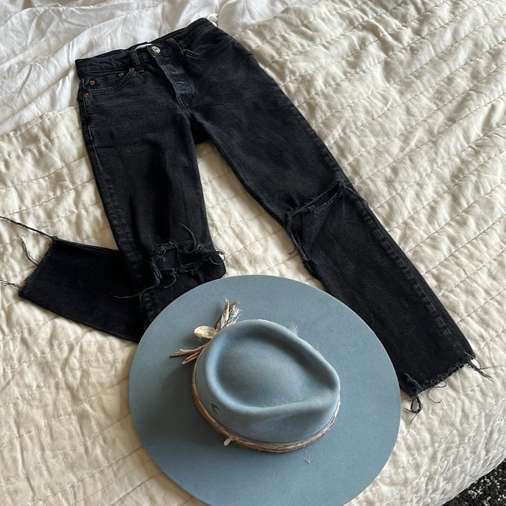 ReDone size 24 black ripped high rise skinny jean!